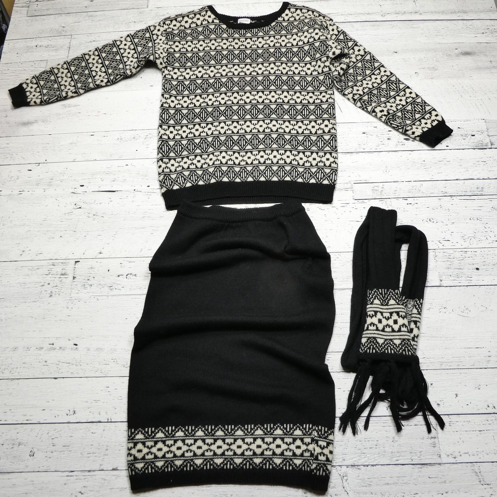 Vintage Heirlooms Sweater Skirt Scarf Set Womens Medium Black White Wool 90s‎